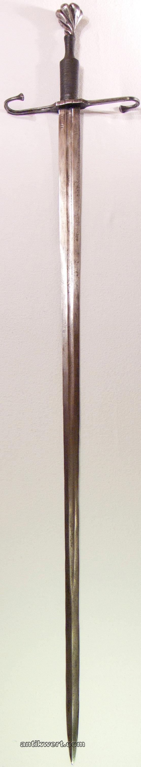 Schwert-anderthalb-Hand-712 Gesamtansicht