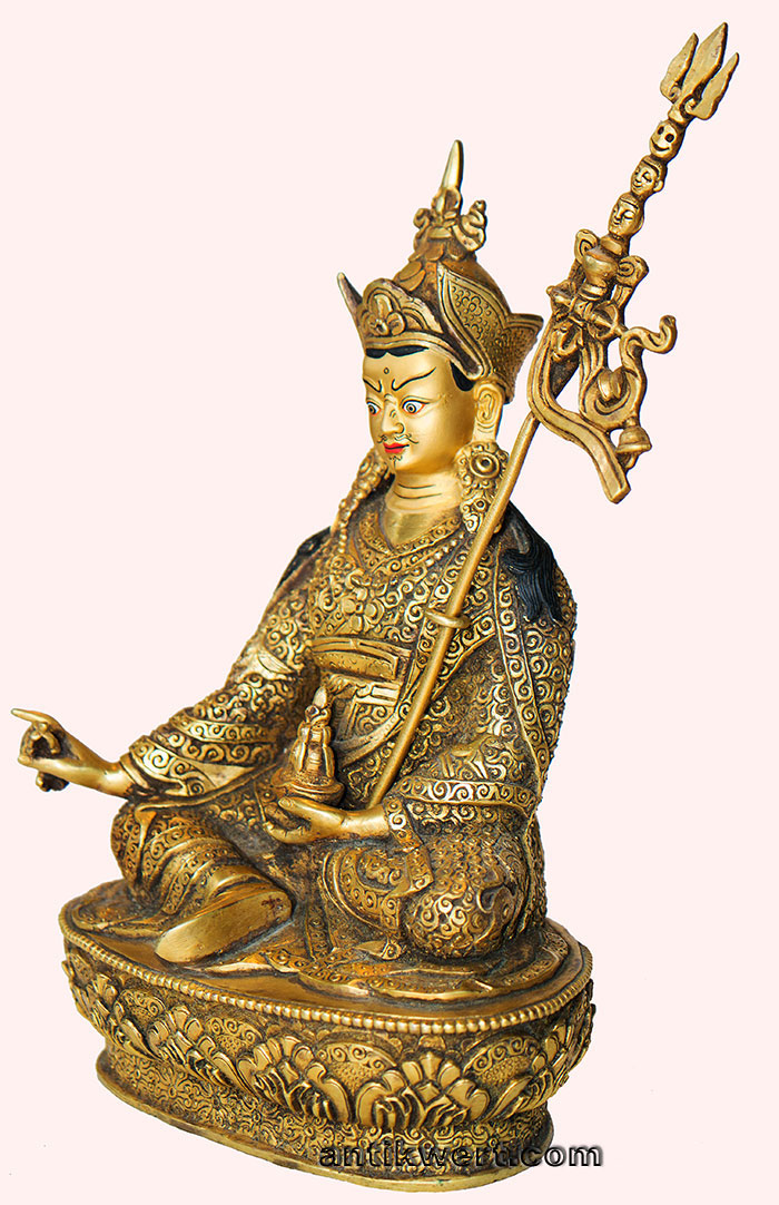 Padmasambhava-ziseliert-214 Handarbeit in Seitenansicht 1